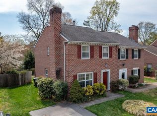 75 Court Pl, Charlottesville, VA
