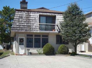 8710 Pleasure Ave, Sea Isle City, NJ 08243