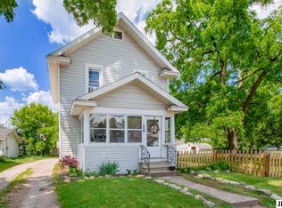 400 E McDevitt Ave, Jackson, MI 49203