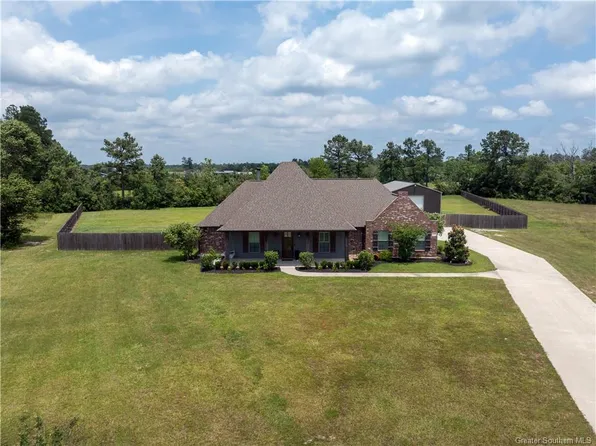 2587 N White Rose Ln, Lake Charles, LA 70611