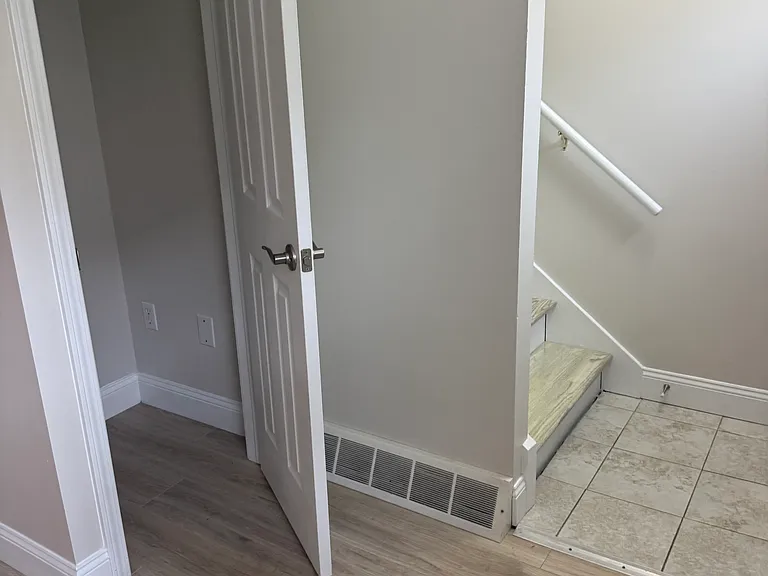 203 Loma Rd #6 — Photo 8