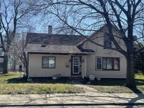 415 Holliday St, Michigan City, IN 46360