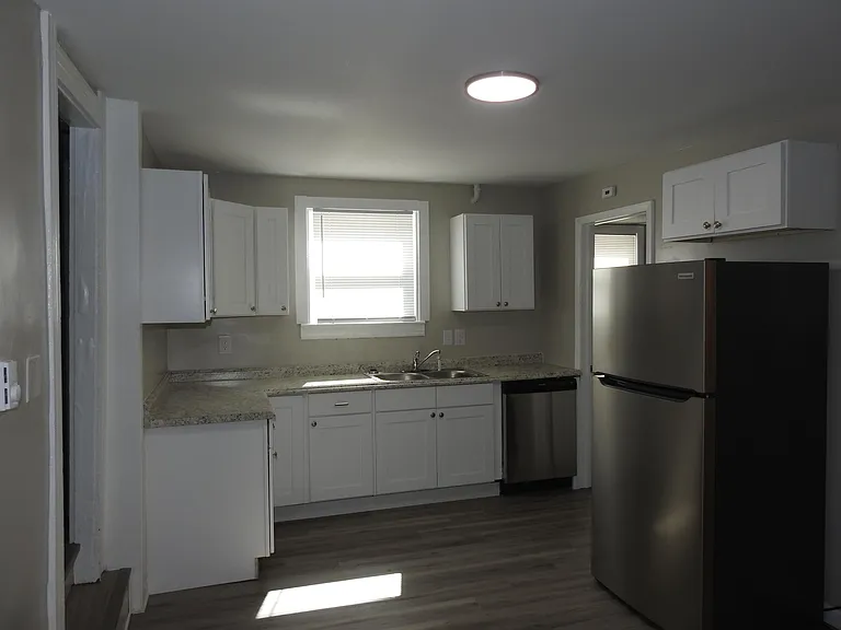 121 Canal Ave — Photo 4