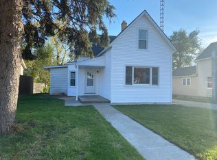 244 9th St, La Salle, IL 61301