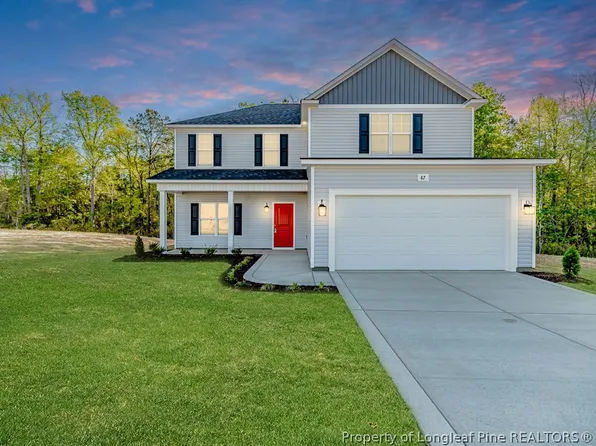 87 Onslow Ct, Spring Lake, NC 28390