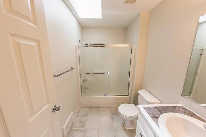 2012 NW Lovejoy St #2 — Photo 4