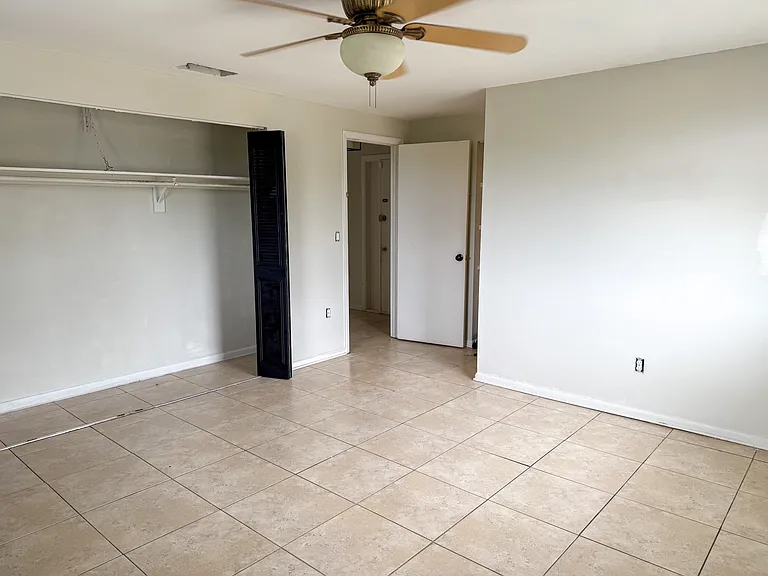 1275 N Old Mill Dr — Photo 21