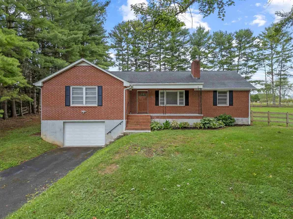1753 Peppers Ferry Rd, Christiansburg, VA 24073