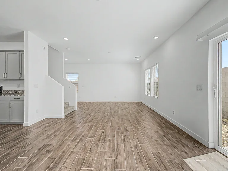 1528 N Pueblo Dr — Photo 17