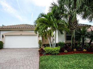 9541 Vercelli St, Lake Worth, FL 33467