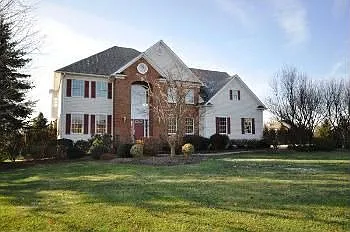 6 Fieldcrest Rd photo 1