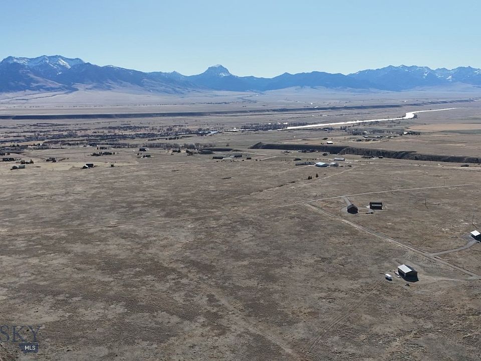 1st image of 32 Shining Mountains Loop Rd #1