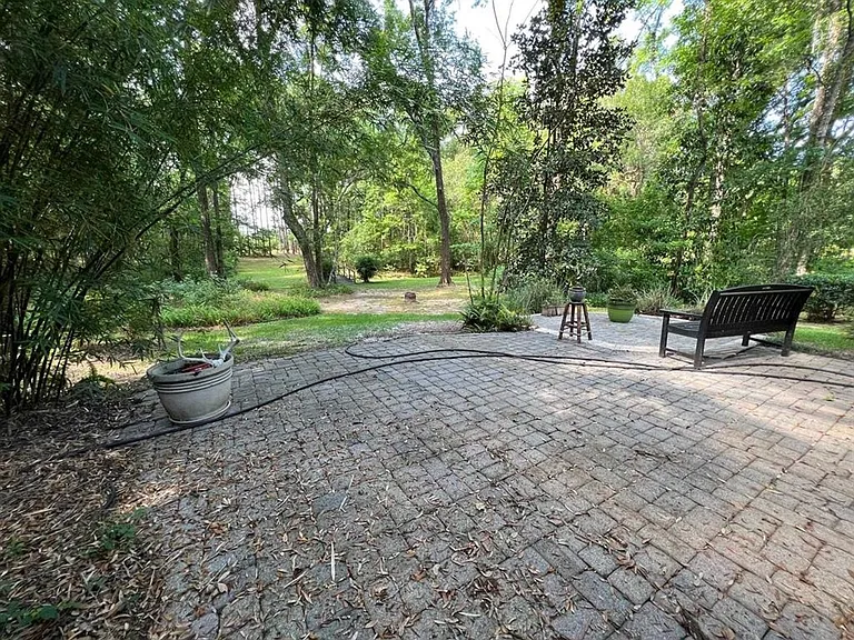 1381 Manor House Dr — Photo 16