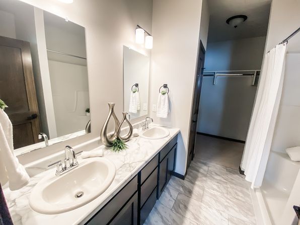 sioux-falls-south-dakota-443812591 picture