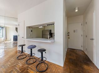 22 Perry St APT 2B, New York, NY 10014