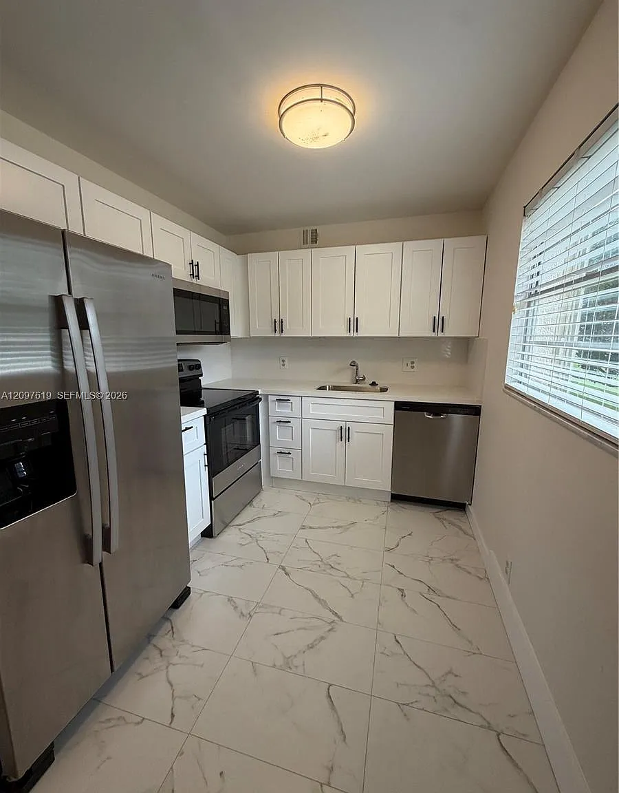New Hampton At Century Vi — Photo 2