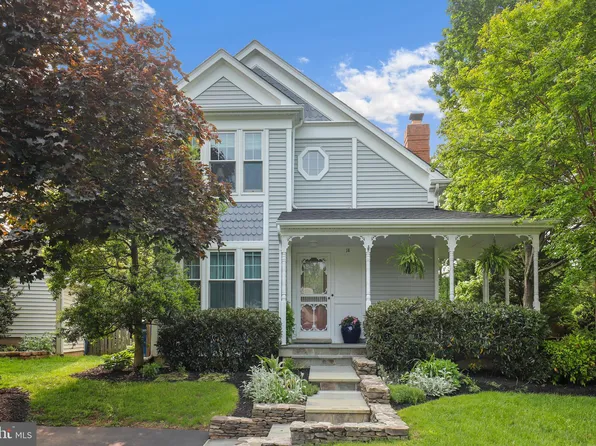 14 Brookmeade Ct, Sterling, VA 20165