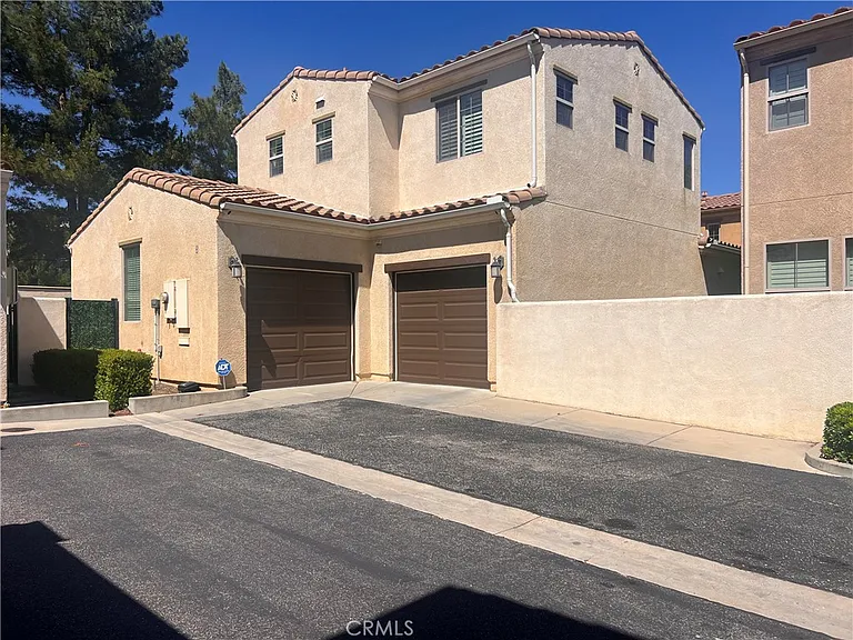 20251 Livorno Way — Photo 31