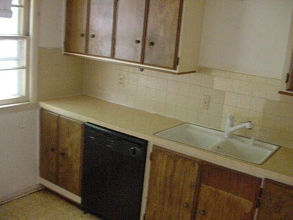 3rd image of 4546 S Walnut Ave #Hud-181188822