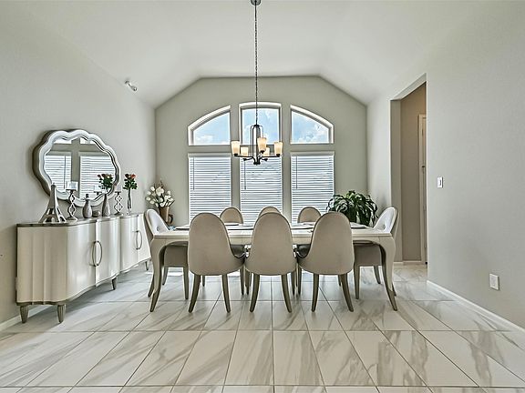 5th image of 5138 Walnut Grove Ln