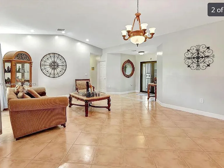 13203 SW 205th Ln — Photo 3