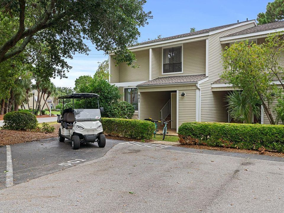 1st image of 501 Magnolia Pl #501