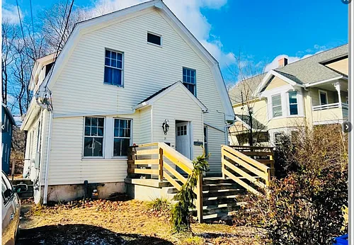 21 Woodbine St #1 Photo 1
