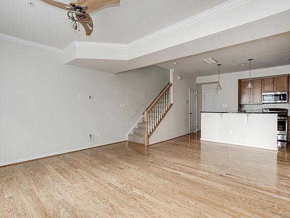 2nd image of 13688 Endeavour Dr