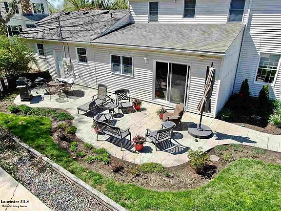2nd image of 892 Lanreco Blvd