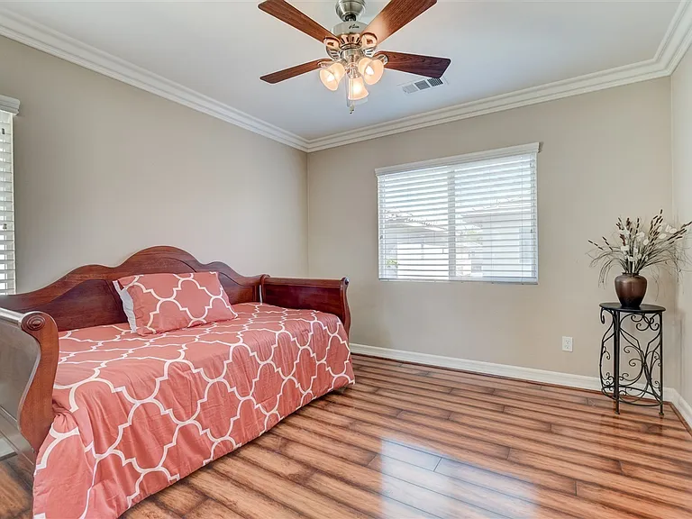 10509 Hollingsworth Way — Photo 19