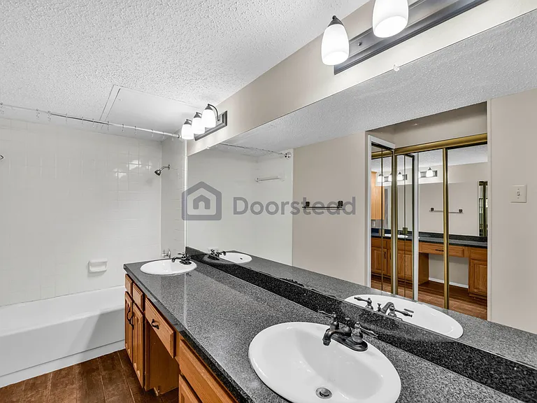 336 Melrose Dr #2C — Photo 32