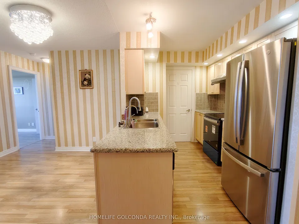 33 Cox Blvd #720