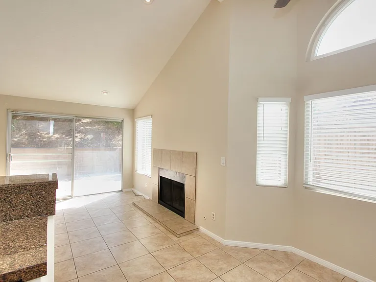 15721 Laguna Ave — Photo 6