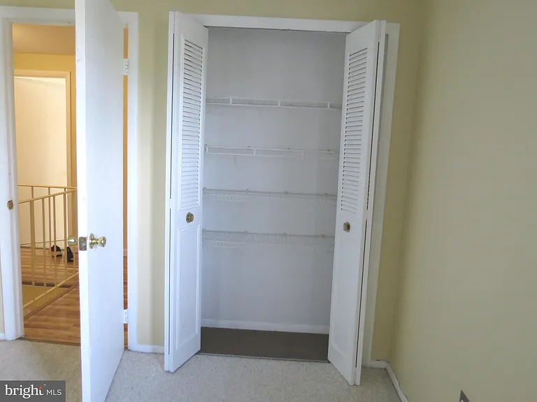 15310 Annapolis Rd — Photo 28