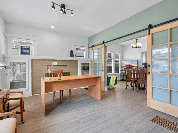 214 E Lynn St, Seattle, WA 98102