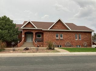 522 E 26th St, Scottsbluff, NE 69361