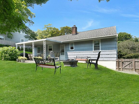 3rd image of 874 Linda Avenue