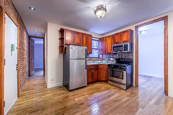 Rented by Executive Towers  | media 26