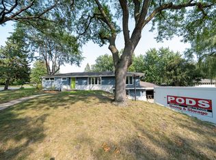 4517 W 113th St, Bloomington, MN 55437