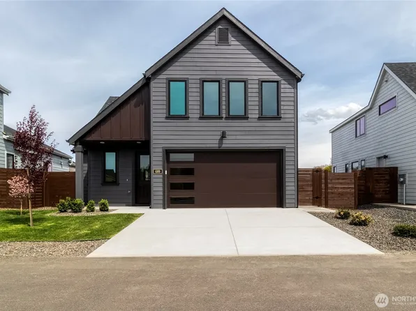689 SE Quail Run, College Place, WA 99324