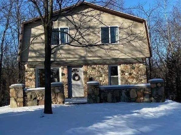 3375 Gentry Rd, Howell, MI 48843