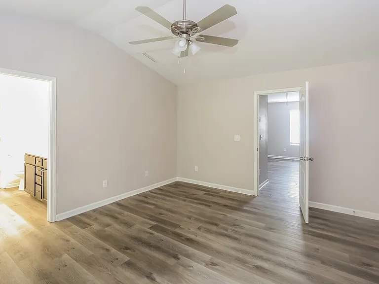 6315 Sydney Mae Ln — Photo 9