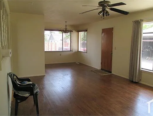 4468 E Clinton Ave — Photo 4