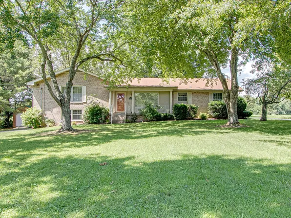 209 Young Rd, Lebanon, TN 37090