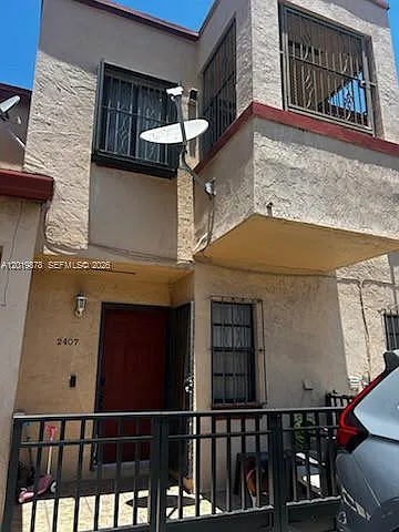 2407 W 52nd Pl #4-2 Photo 1