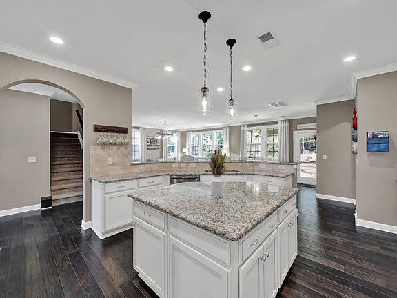 2nd image of 574 Cornell Dr
