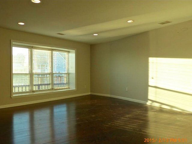 2nd image of 74 Pacific Blvd