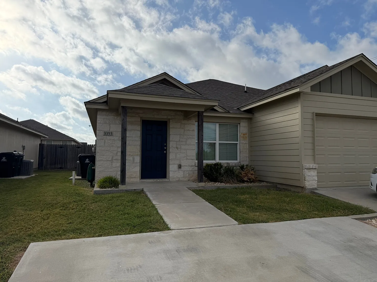 3353 Addison Way — Photo 1