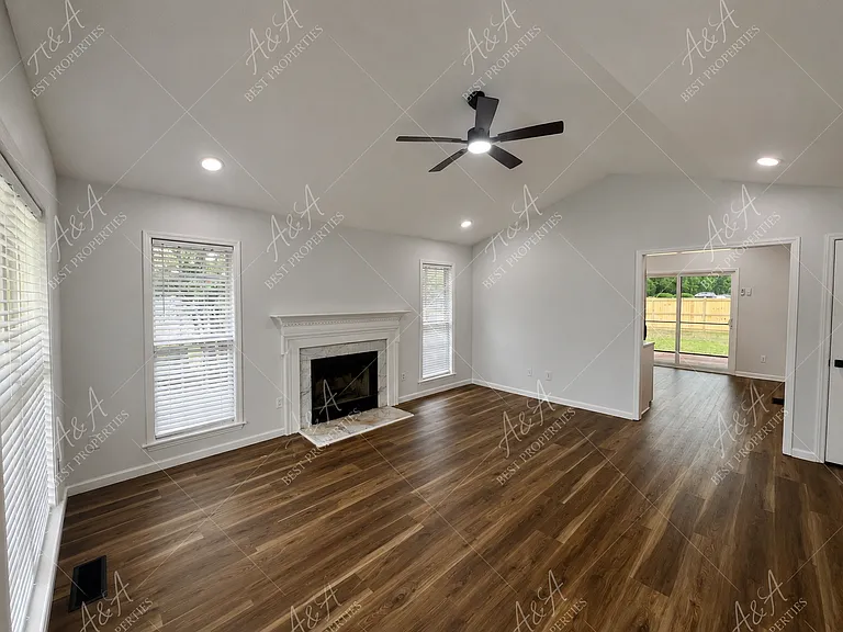 416 Flagg Rd — Photo 3