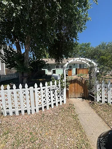 1412 N Valentia St Photo 1